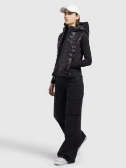 Khujo -Khujo Damen Weste FABIA SHINY pdstandard 656970 0003 modelfront 2